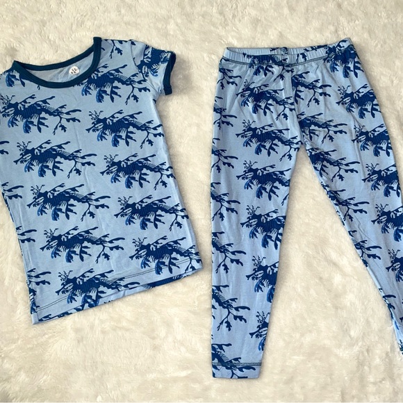 Like new Kickee Set - Picture 2 of 5